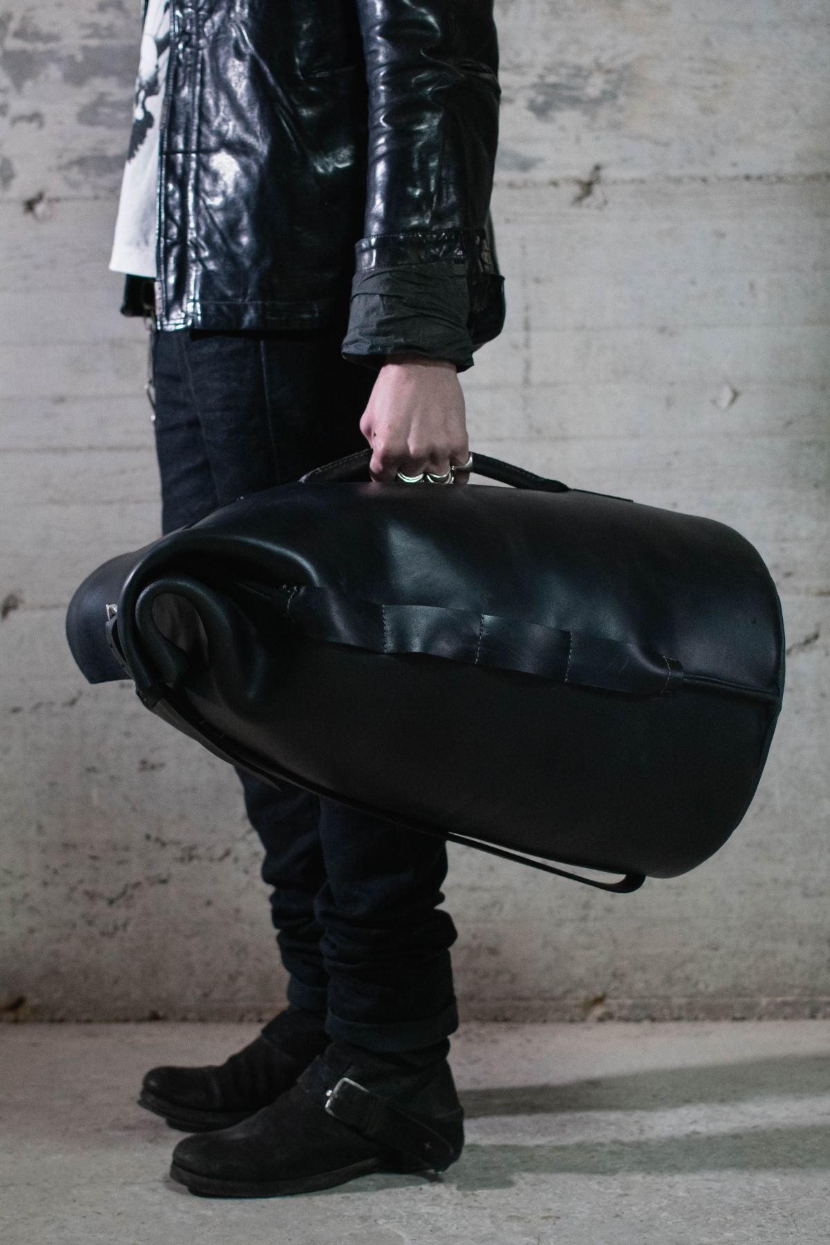 Grab_Rail Bag | Latigo Leather